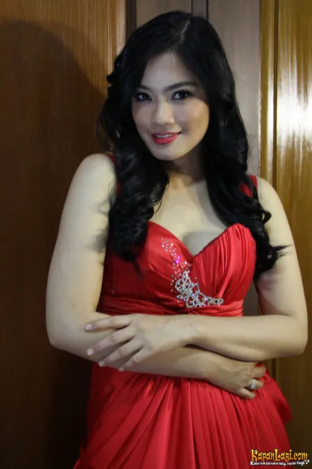 Foto Titi Kamal