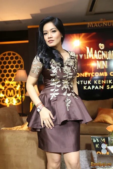 Foto Titi Kamal