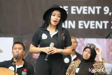 Foto Titi Kamal