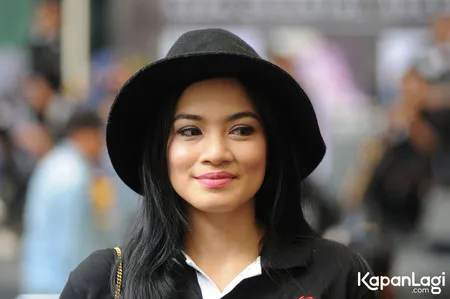 Foto Titi Kamal