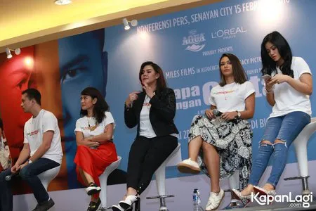 Foto Titi Kamal