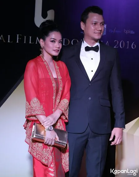Foto Titi Kamal
