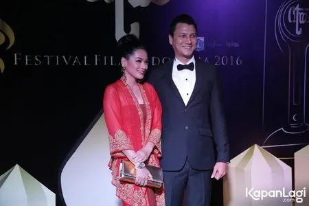 Foto Titi Kamal