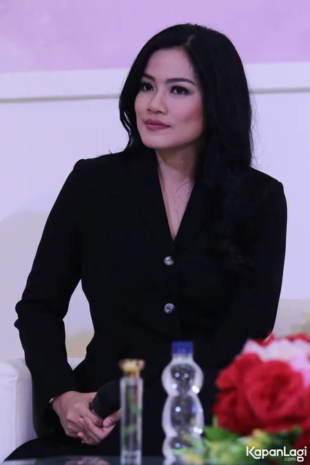 Foto Titi Kamal