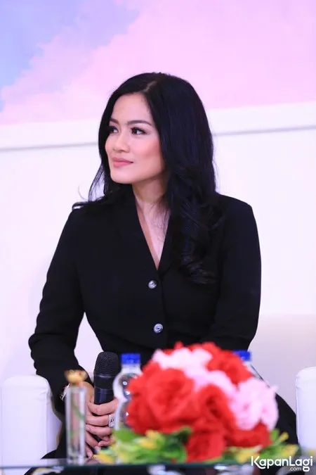 Foto Titi Kamal