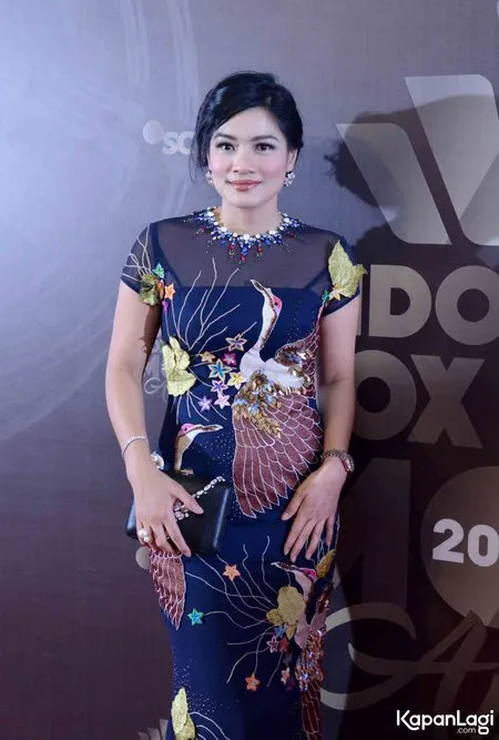 Foto Titi Kamal