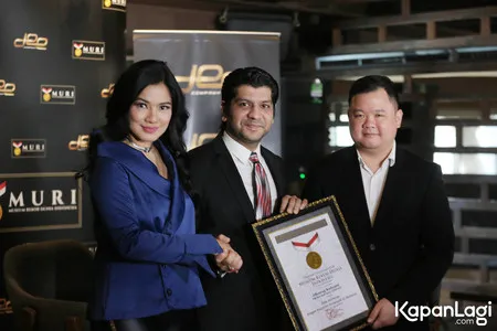 Foto Titi Kamal