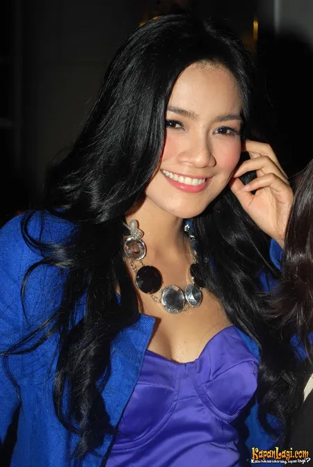 Foto Titi Kamal