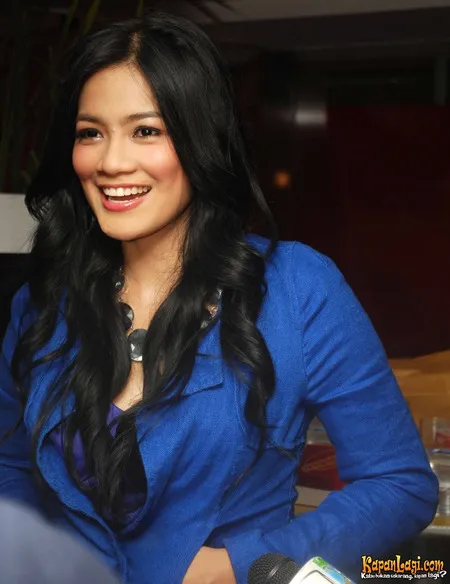 Foto Titi Kamal