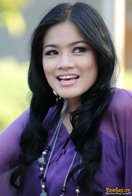 Foto Titi Kamal
