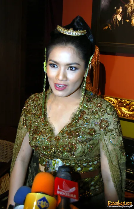 Foto Titi Kamal