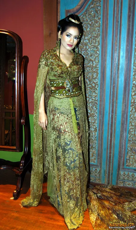 Foto Titi Kamal