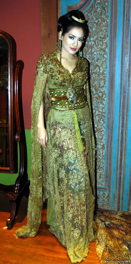 Foto Titi Kamal