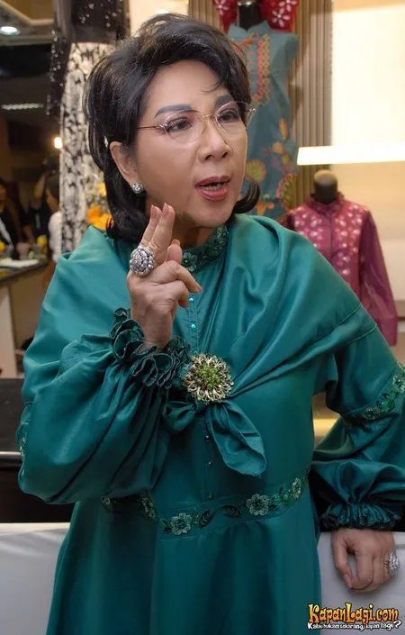 Foto Titiek Puspa