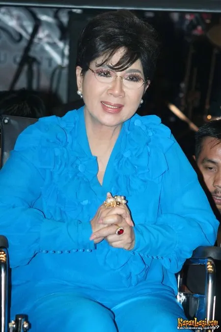 Foto Titiek Puspa