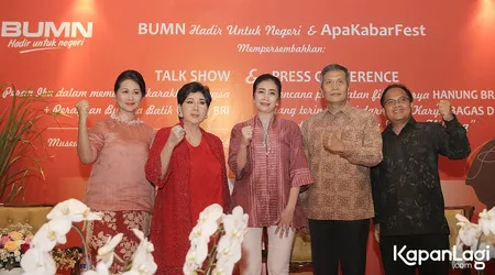 Foto Titiek Puspa