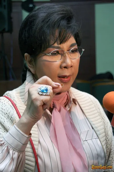 Foto Titiek Puspa