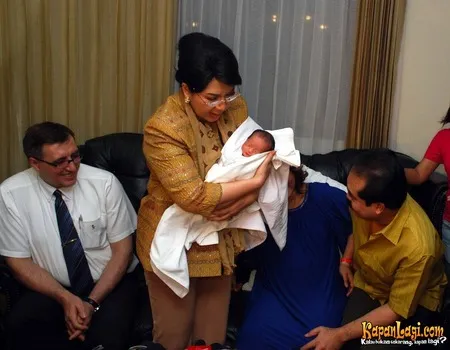 Foto Titiek Puspa