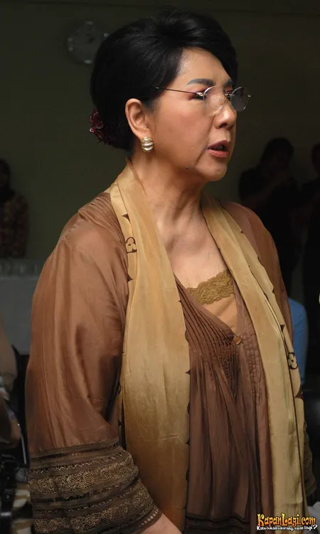 Foto Titiek Puspa