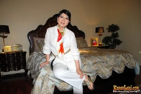 Foto Titiek Puspa
