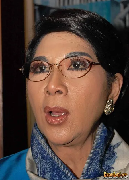 Foto Titiek Puspa