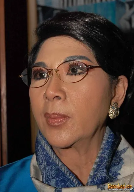Foto Titiek Puspa