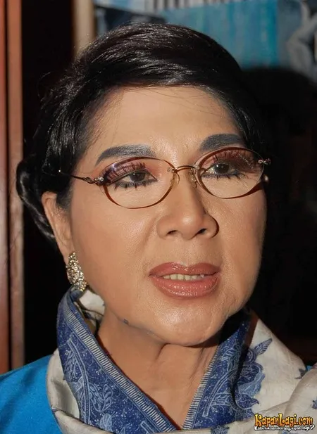 Foto Titiek Puspa