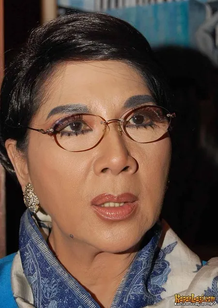 Foto Titiek Puspa
