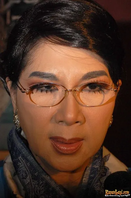 Foto Titiek Puspa