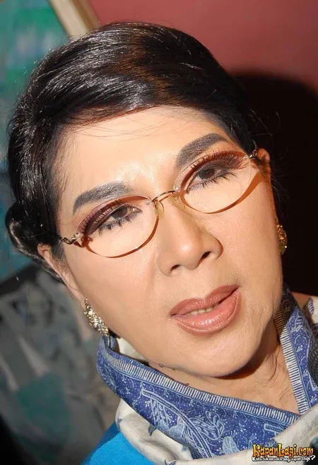 Foto Titiek Puspa