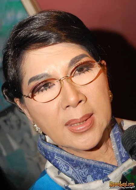 Foto Titiek Puspa