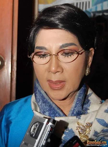 Foto Titiek Puspa