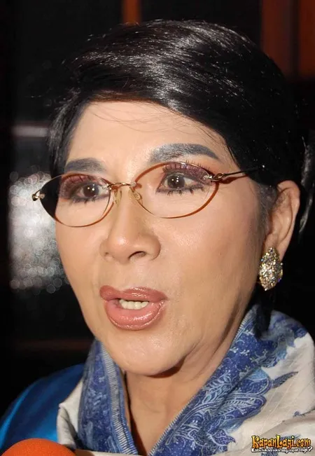 Foto Titiek Puspa
