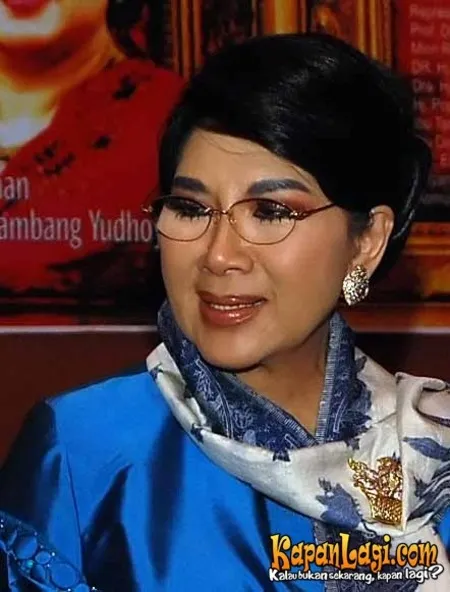 Foto Titiek Puspa