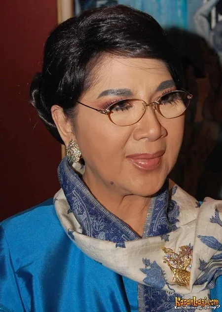 Foto Titiek Puspa