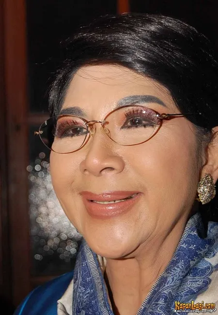 Foto Titiek Puspa