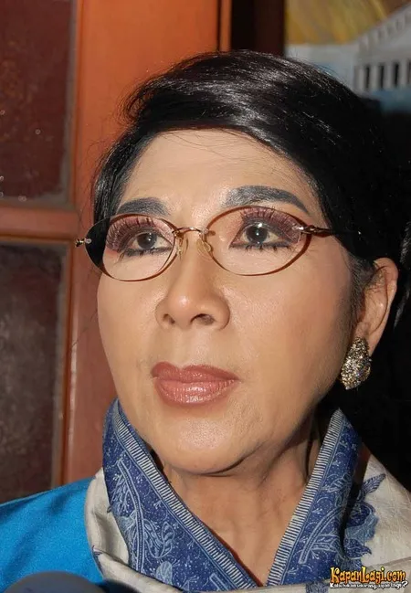 Foto Titiek Puspa
