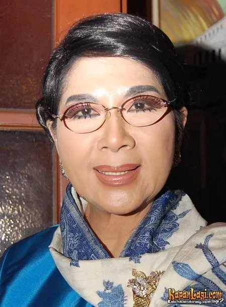 Foto Titiek Puspa