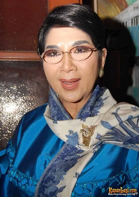 Foto Titiek Puspa