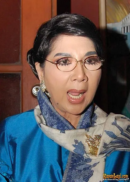 Foto Titiek Puspa