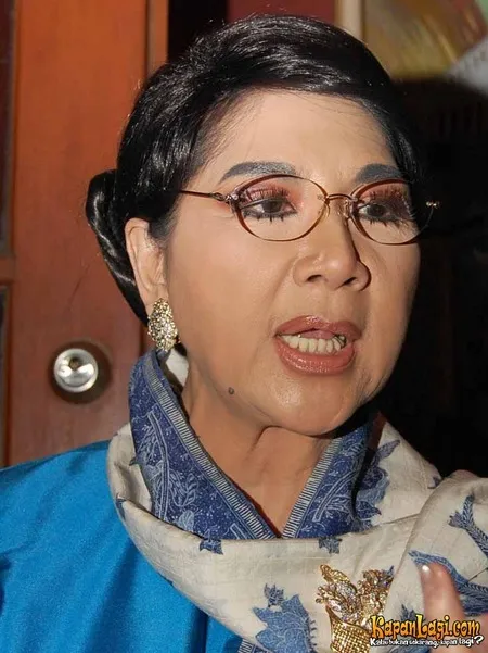 Foto Titiek Puspa