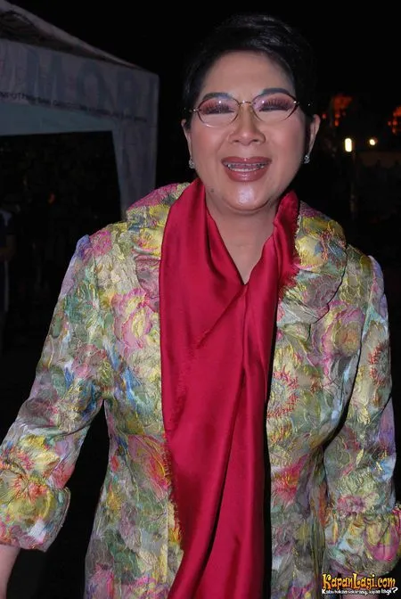 Foto Titiek Puspa