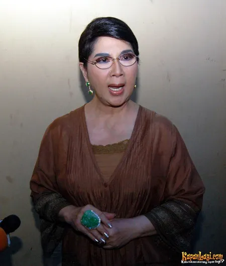 Foto Titiek Puspa