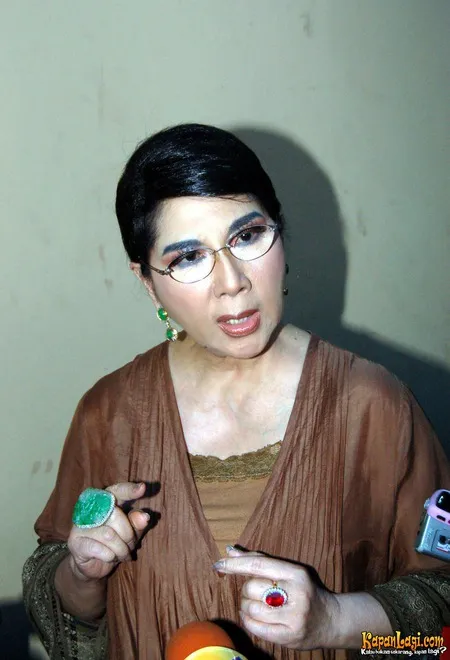 Foto Titiek Puspa