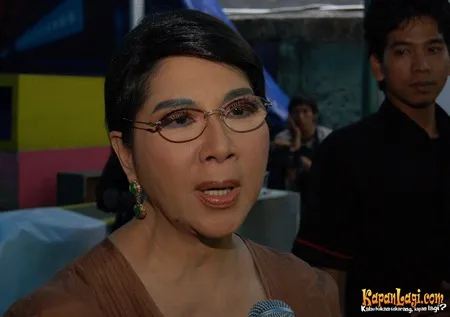 Foto Titiek Puspa