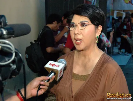 Foto Titiek Puspa