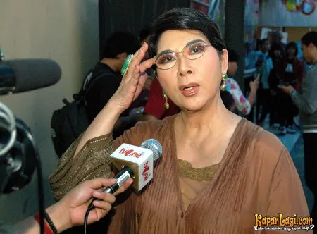 Foto Titiek Puspa