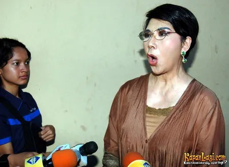 Foto Titiek Puspa