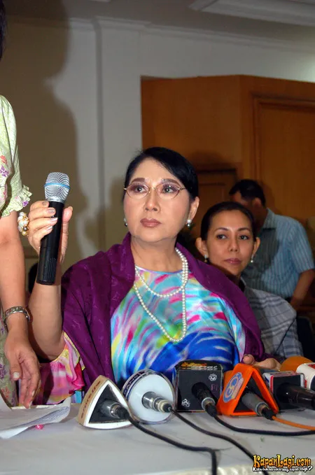 Foto Titiek Puspa