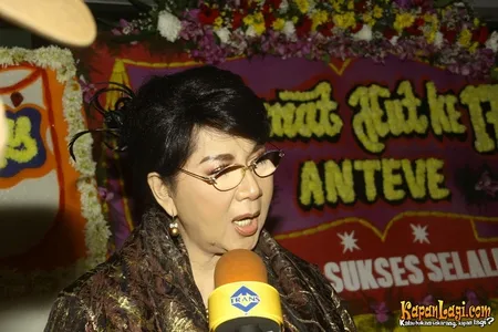 Foto Titiek Puspa